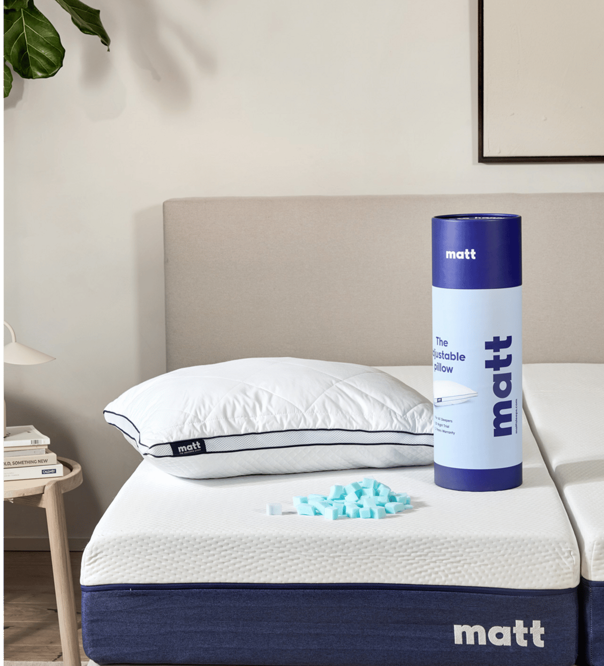persoon ingewikkeld in matt sleeps dekbed op bank